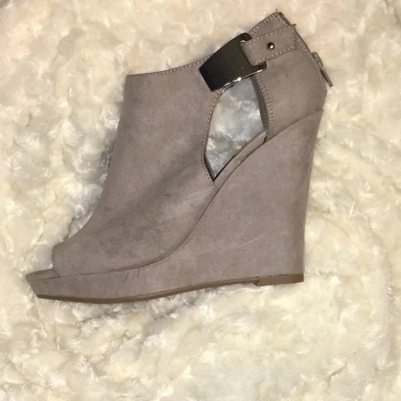 CARLOS SANTANA MANCHESTER - Picture 1 of 2